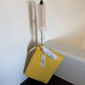 NWT Talbots Leather Lemon Double-Zip Leather Wristlet With Tassel.